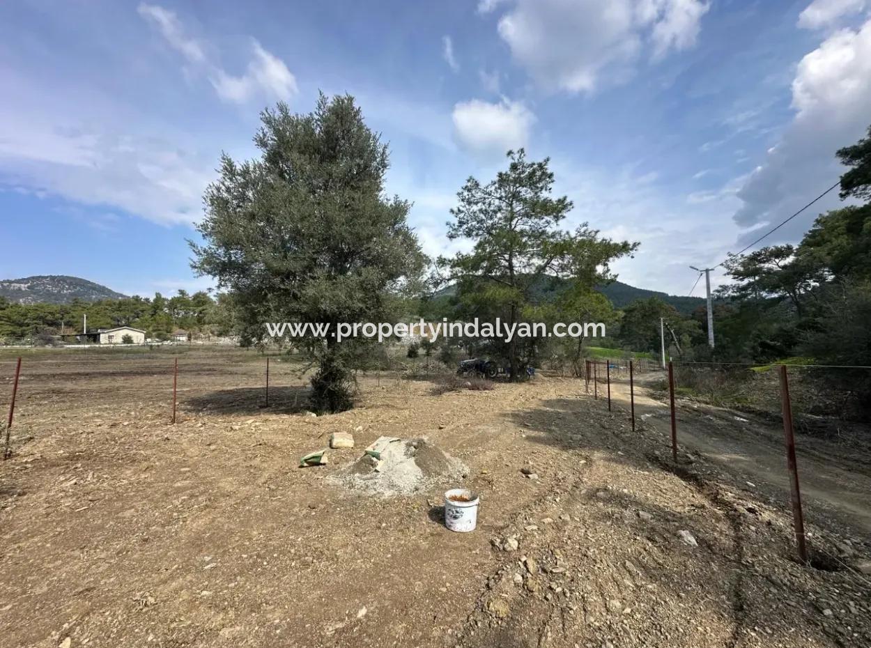 1084 M2 Eckgrundstück Zum Verkauf In Dalyan Gökbelde