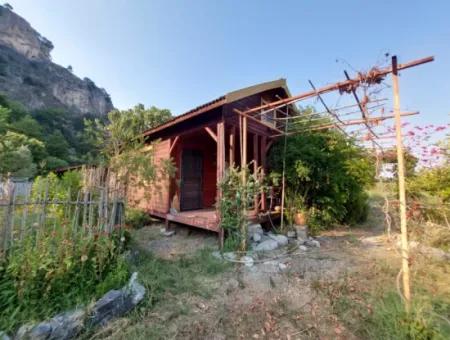 Einstöckiges Haus Zum Verkauf Auf 15 000M2 Freistehendem Grundstück In Der Nähe Des Dalyan-Kanals In Köyceğiz Çandırda