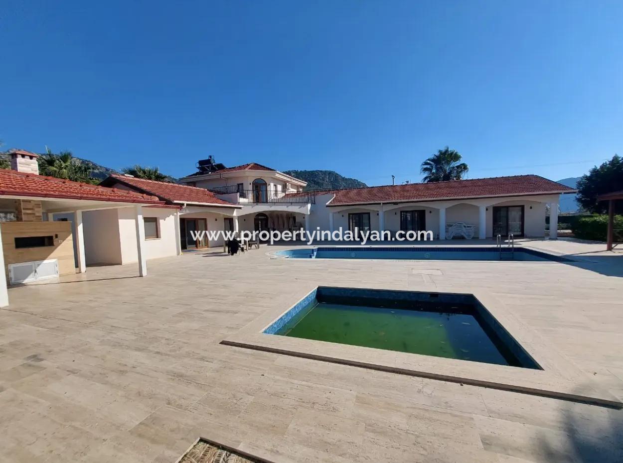 5 In 1 Luxury Villa With Swimming Pool On 6.000 M2 Land In Muğla Ortaca Dalyan For Sale