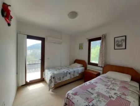 Muğla Ortaca Dalyan'da 200 M2 5+1 Lüks  Villa Eşyalı Kiralık.