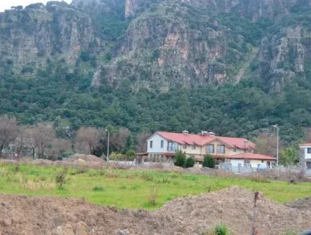 Dalyan Da Satılık Kanala Yakın Turizm İmarlı Arsa