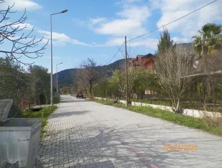 Toparlarda Satılık Yola Sıfır İmarlı Arsa